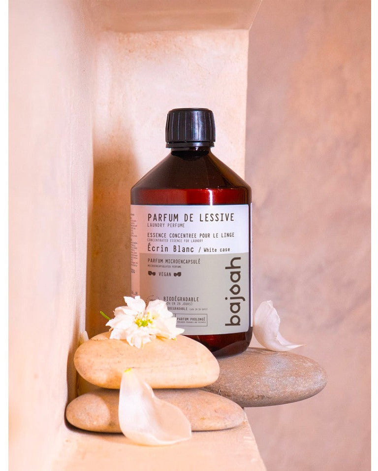 PARFUM DE LESSIVE - ÉCRIN BLANC